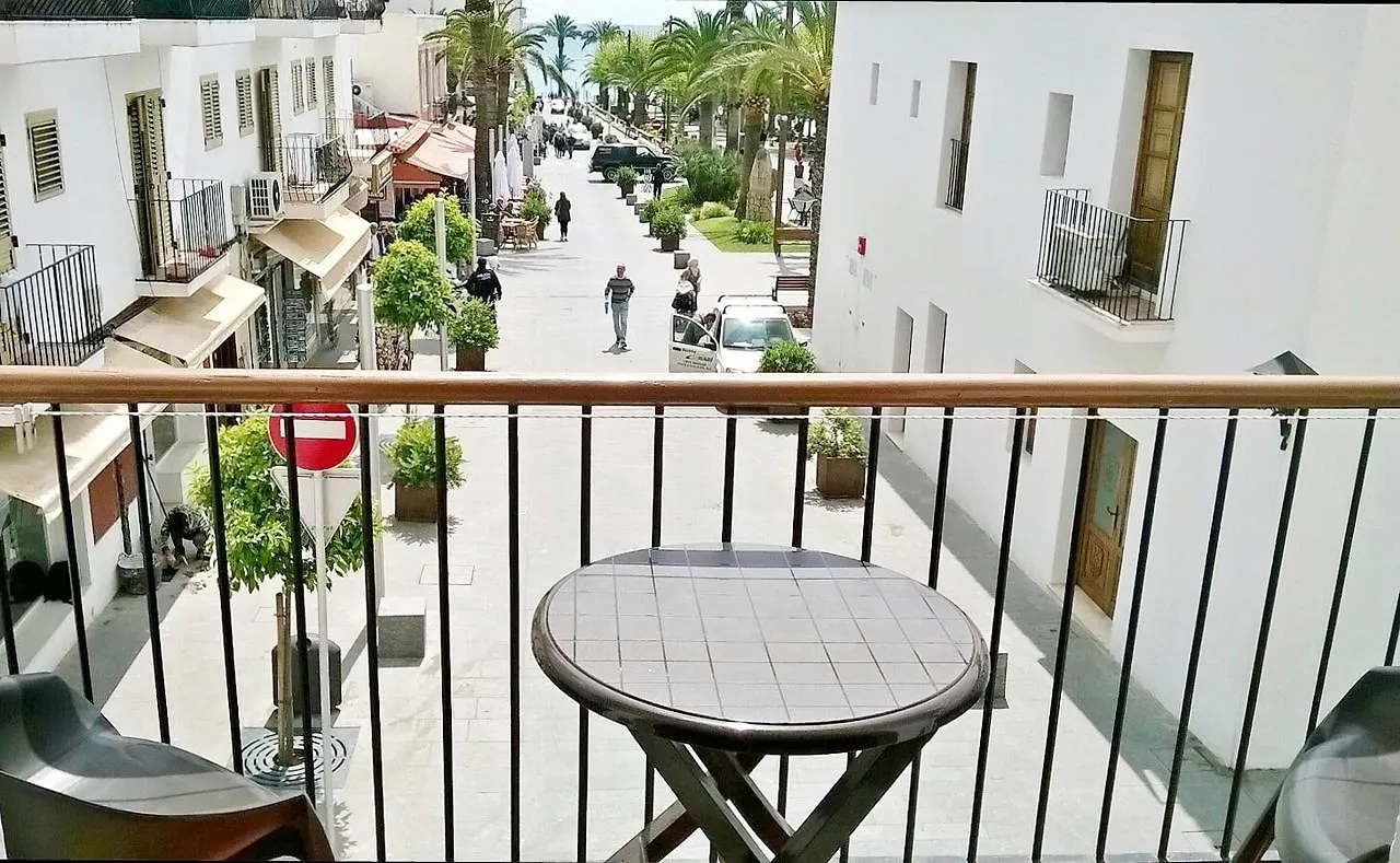 Maison d'hôtes Hostal Rey Santa Eulària des Riu