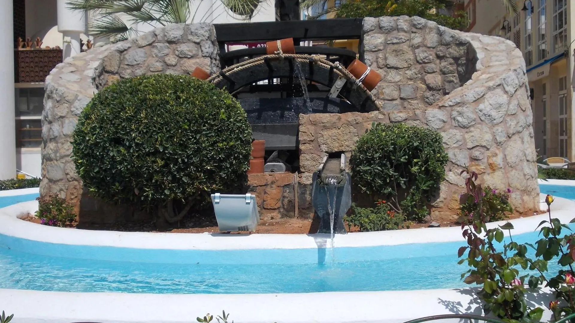 Hostal Rey Santa Eulalia del Río 2*,